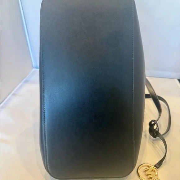 EUC MK Edith Black Tote and Clutch Set